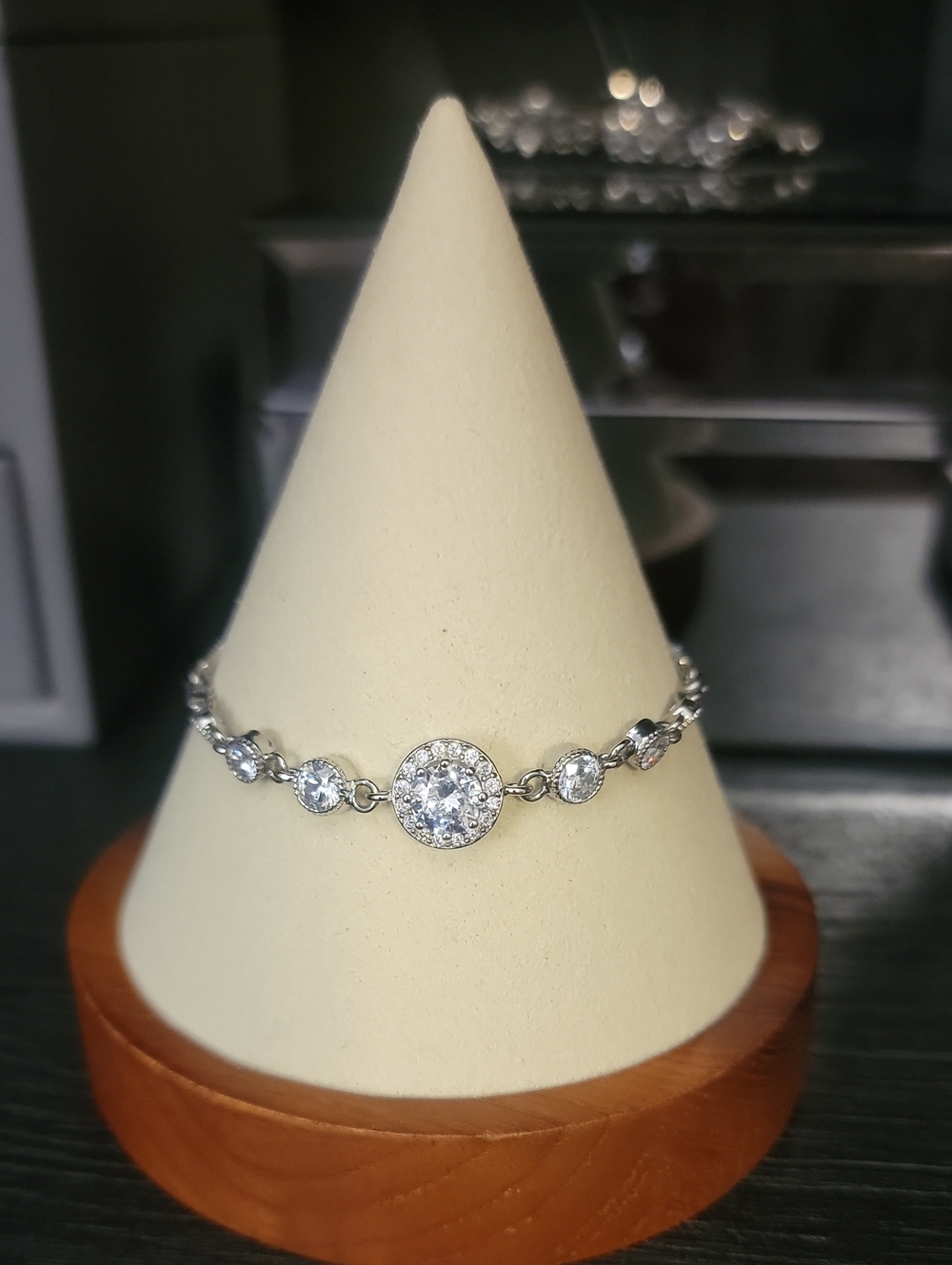 Cubic Zirconia Halo Bracelet - White